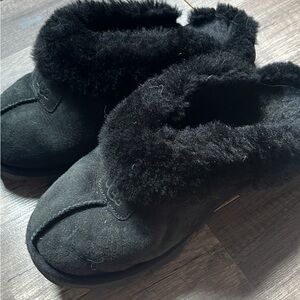 Woman’s Ugg Slippers